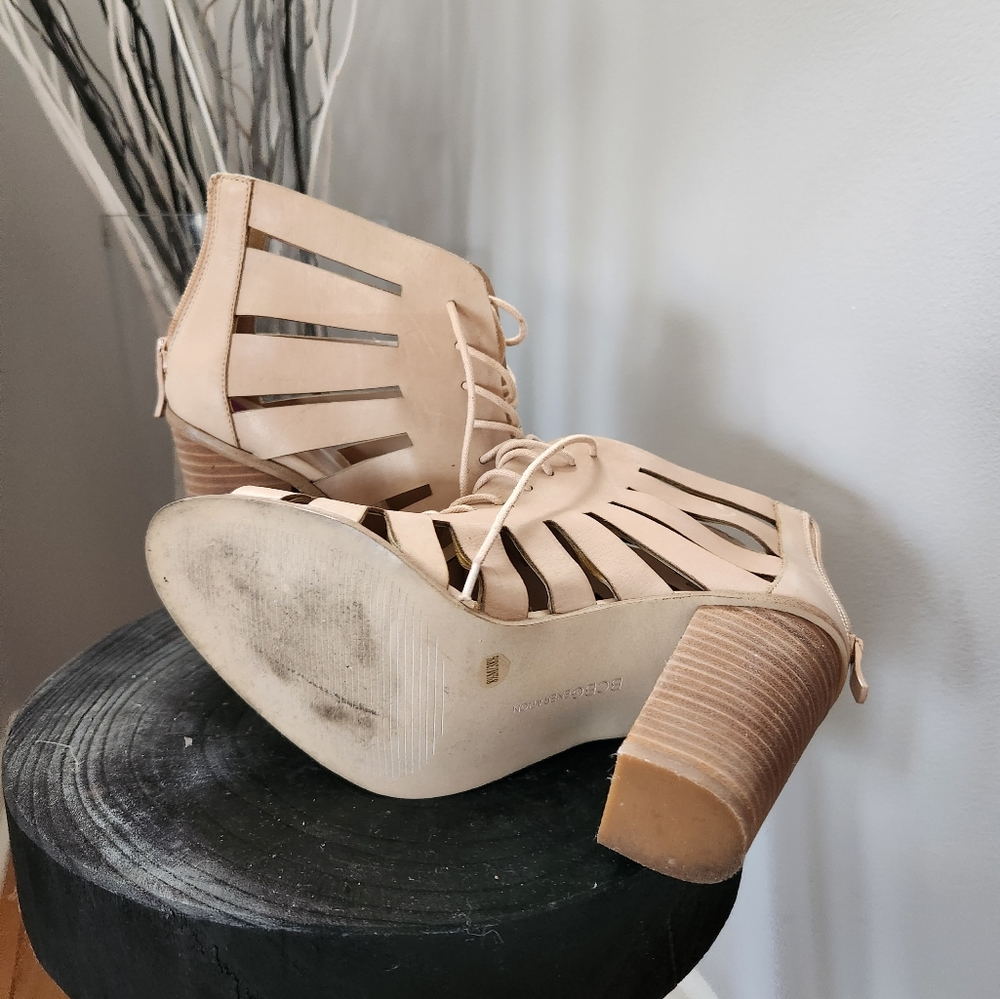 Shoes - Picture 3 of 3